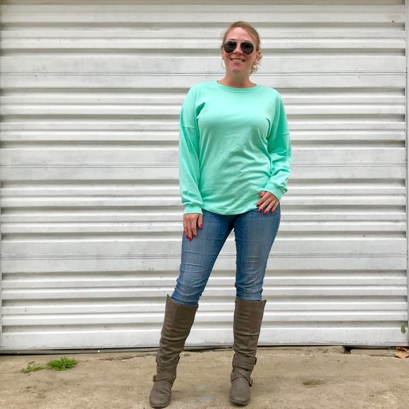 NWT Mint Crew Neck Long Sleeve Tee By Miami Style - Picture 6 of 8